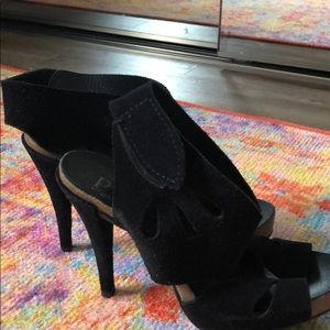 Pedro Garcia heels